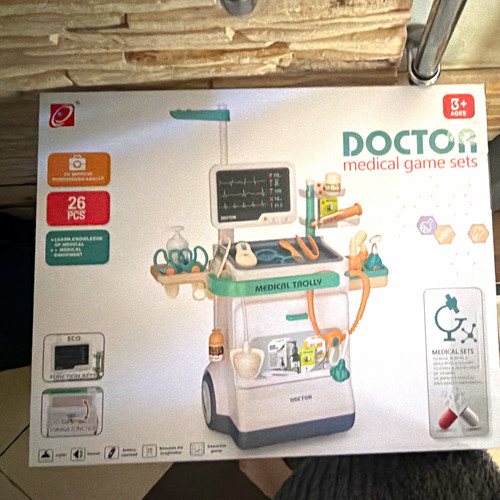 Doctor pretend play - pretend,